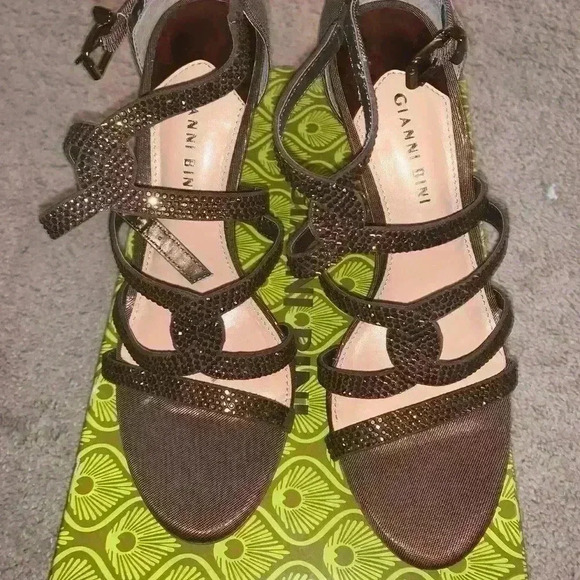 Gianni Bini heels - Picture 1 of 5